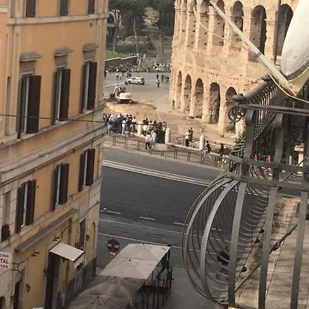 Colosseum Luil Róma